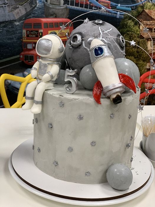 Торт на замовлення.