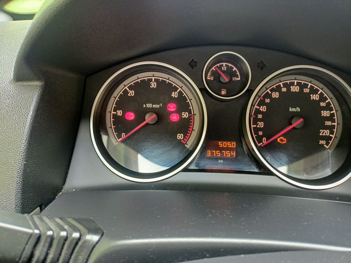 Opel Astra H 1.9 CDTI