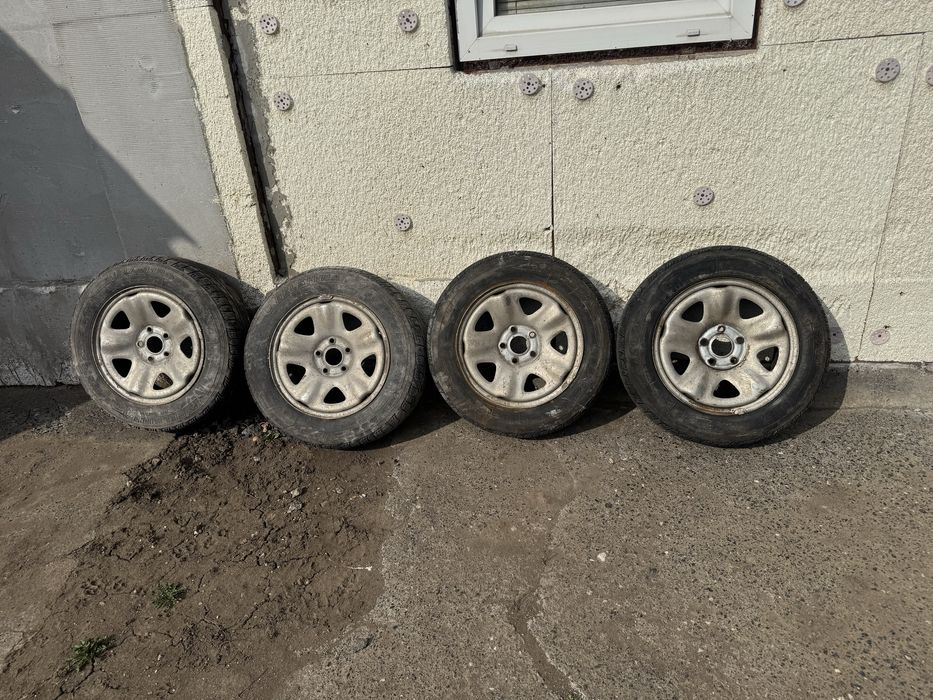 Колеса в сборе на волгу резина белшина R15 195/65 всесезонка