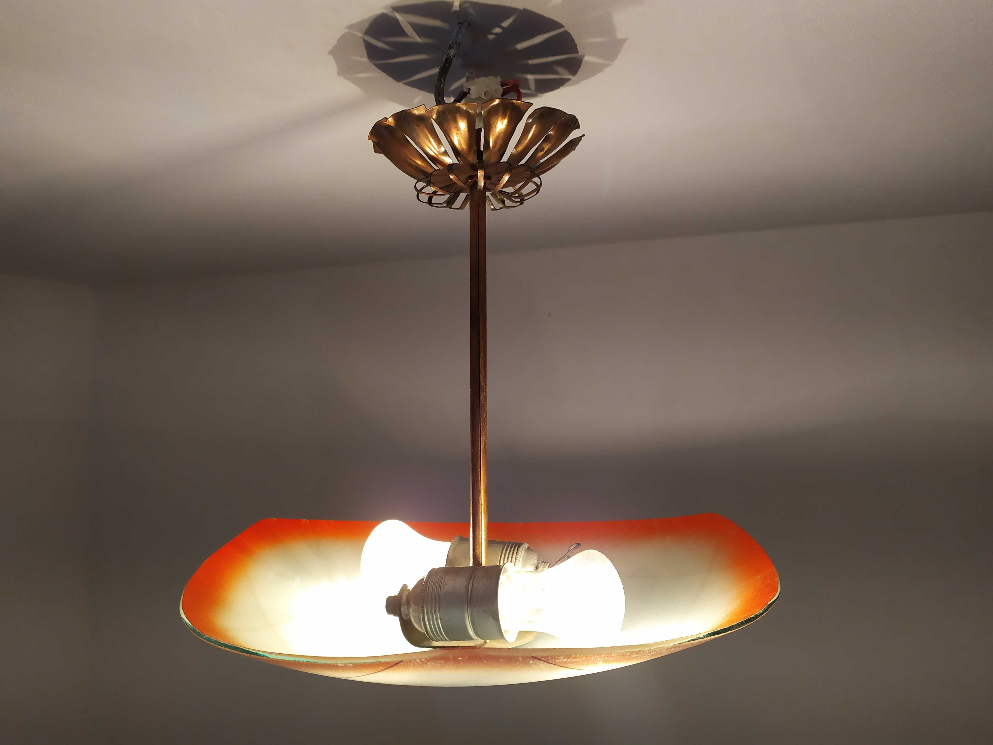 Interesująca lampa z czasów PRL-u fantastyczna pamiątka, szklany klosz