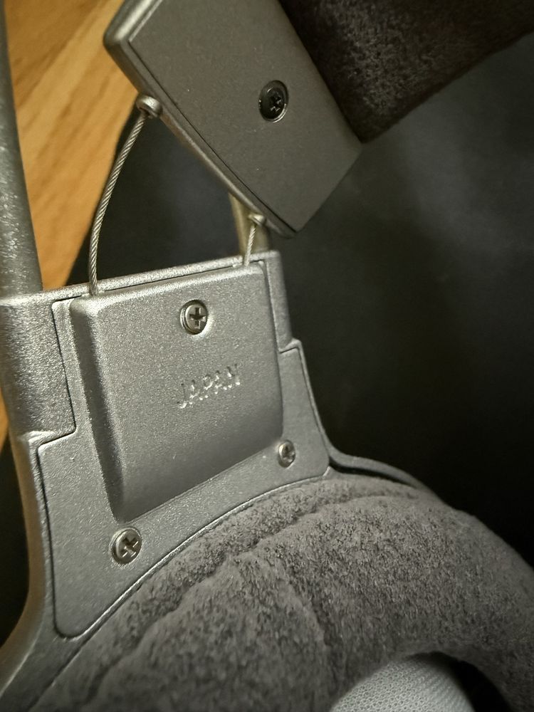 Sony MDR‑F1 – kultowe słuchawki open‑air