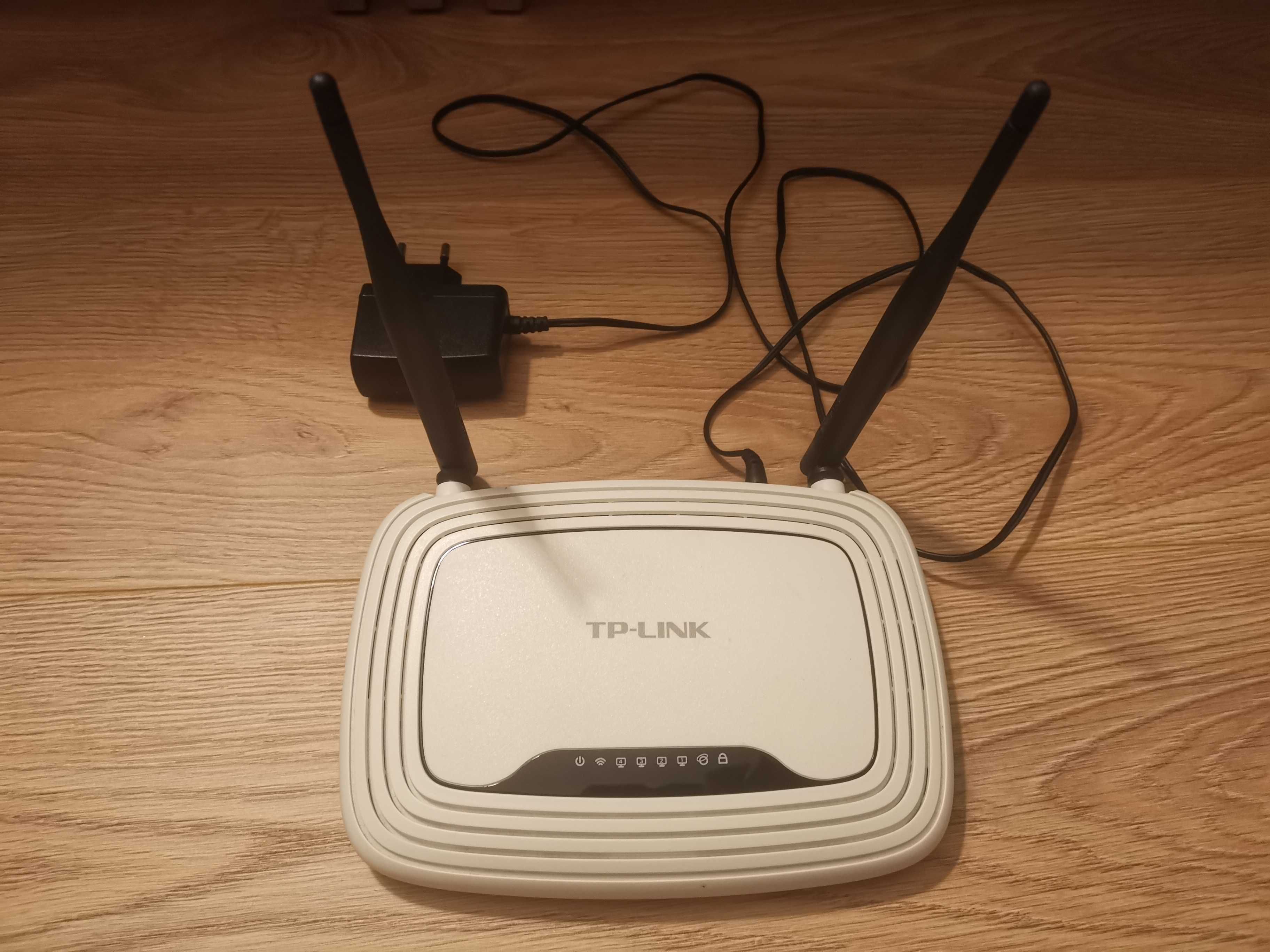 TP Link Wireless Router TL-WR841N