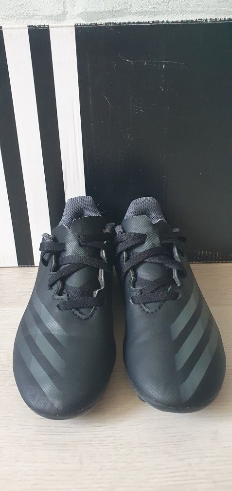 Крутые бутсы Adidas 31-32р., оригинал