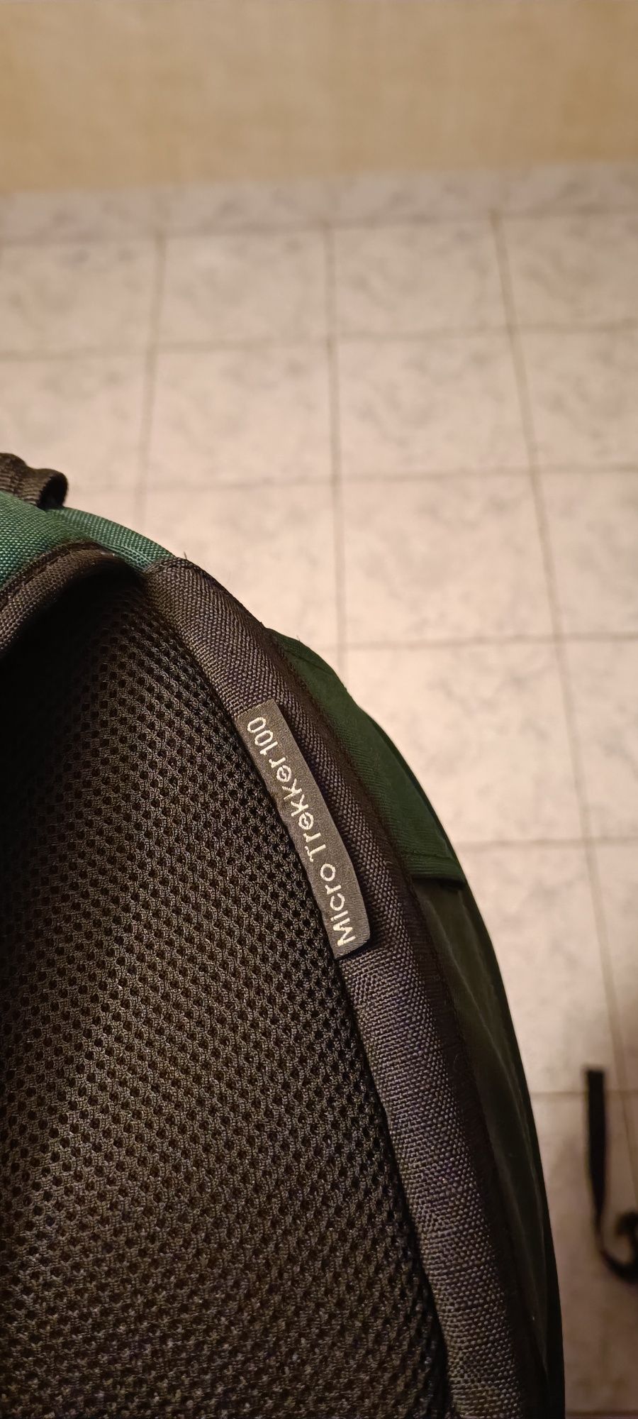 Mochila lowepro microtrekker 100