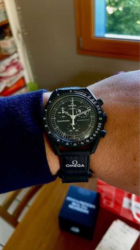 Swatch x Omega Bioceramic Moonswatch Mission To Moonphase Snoopy