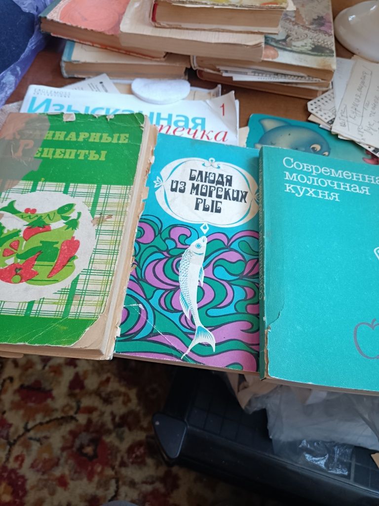 Книги разные.Состояние хорошее.