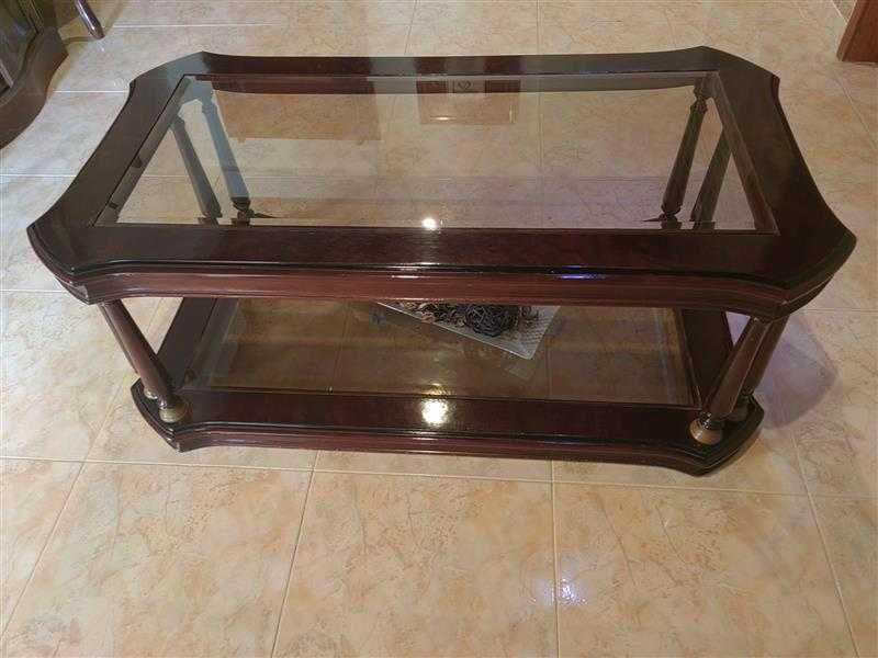 Mesa de Sala de Estar (Madeira e Vidro)