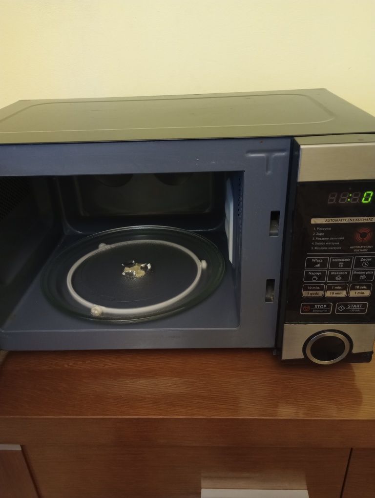 Kuchenka mikrofalowa Daewoo 700W