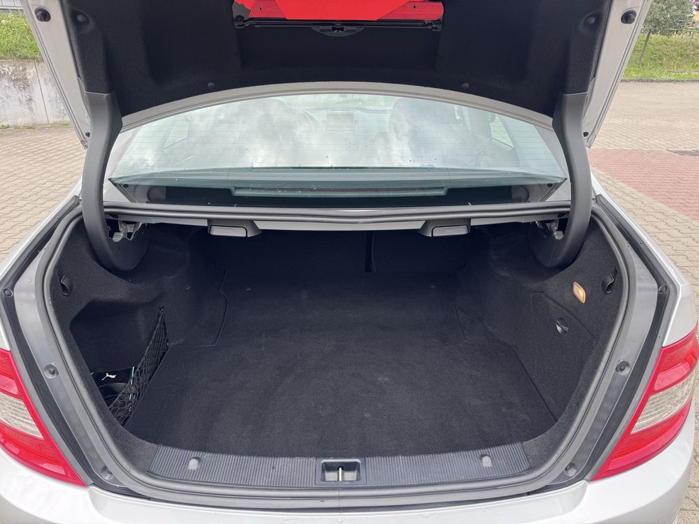 Mercedes C 200 Kompressor / Bi-Xenon / Navi / Automat / 184 KM / PL