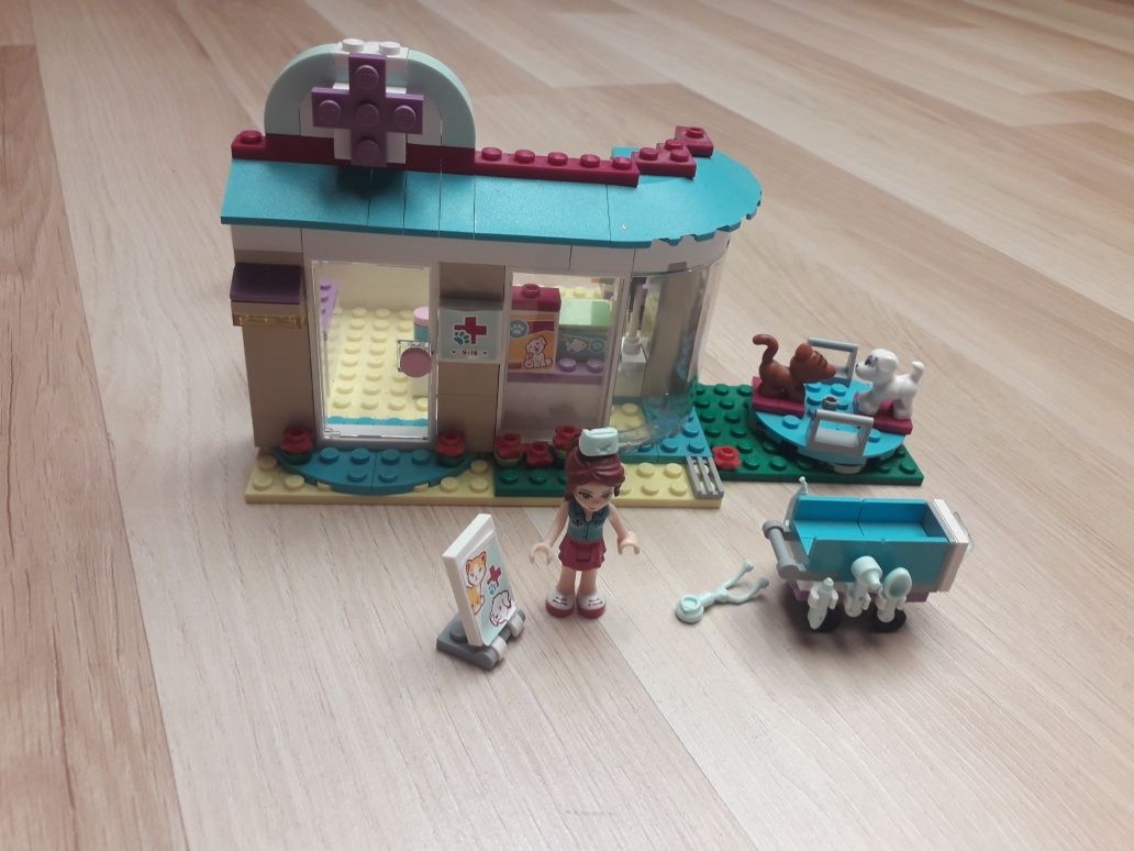 Lego friends lecznica dla zwierząt.