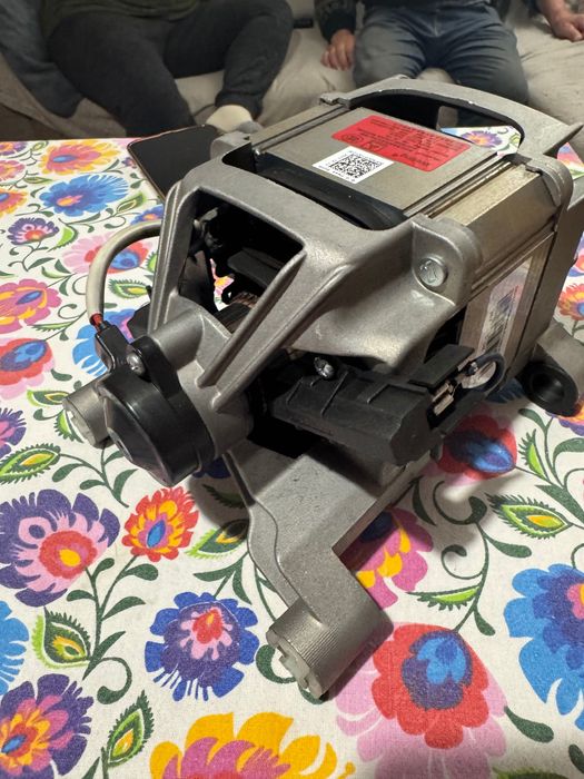 Silnik do pralki Samsung/Bosch welling UML 5204.01