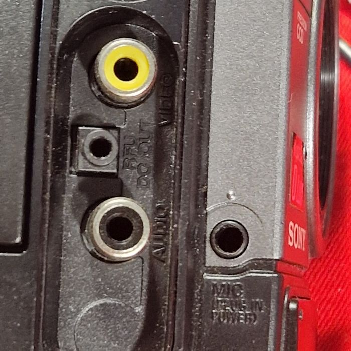 Відеокамери Sony Mini dv dcr-hc94 та 8мм Соні  CCD- TR640E