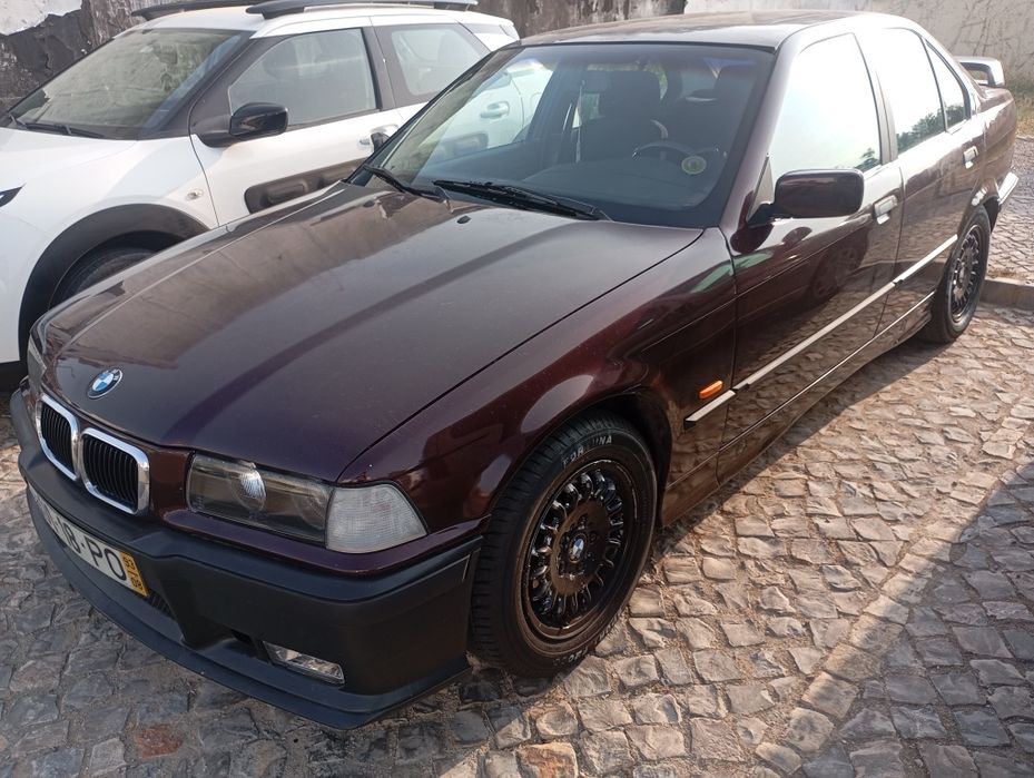 BMW E36 325 TDS
É um motor a diesel... Ótima quilometragem..