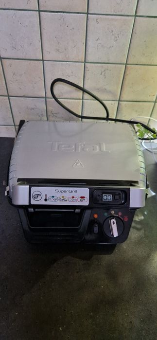 Grill elektryczny TEFAL SUPERGRILL GC451B12