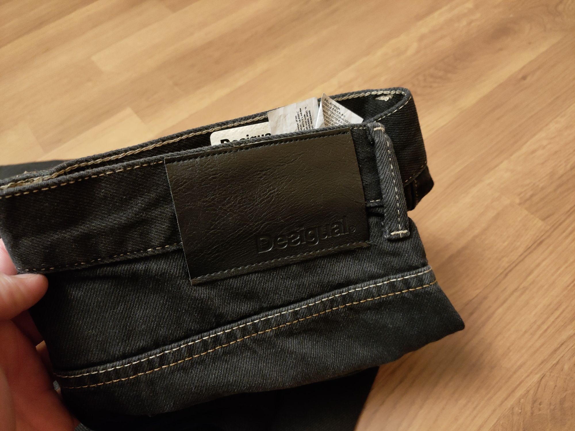 Spodnie męskie jeansy Desigual Regular r. 28