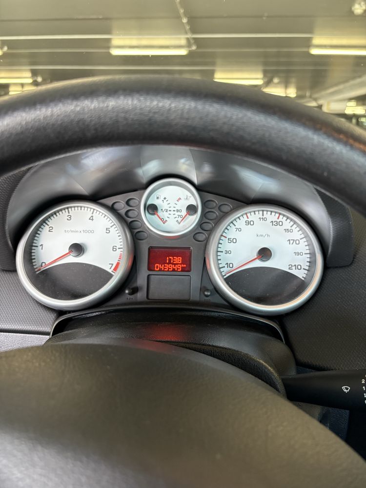 Peugeot 207 1.4 16v (1361cc)