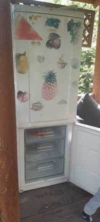 Холодильник фірми електролюкс