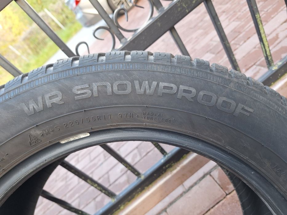 Nokian WR Snowproof 225/55R17 , 2szt jak nowe