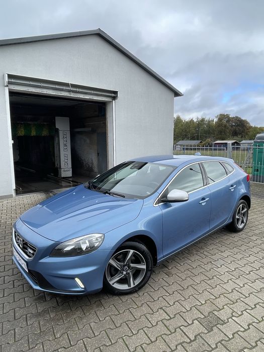 Volvo V40 2.0 D2 R-design piękny !