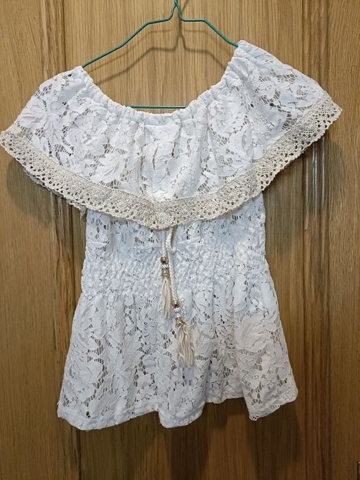 Camisola com renda branca tamanho S