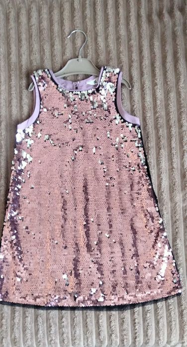 Плаття з паєтками