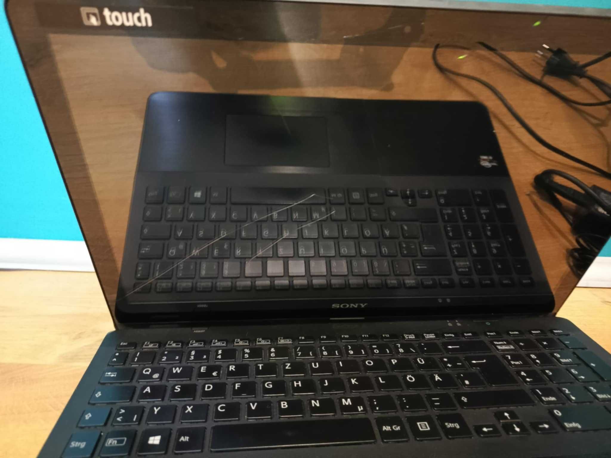 Sprzedam laptop SONY VAIO SVF15AA1QM