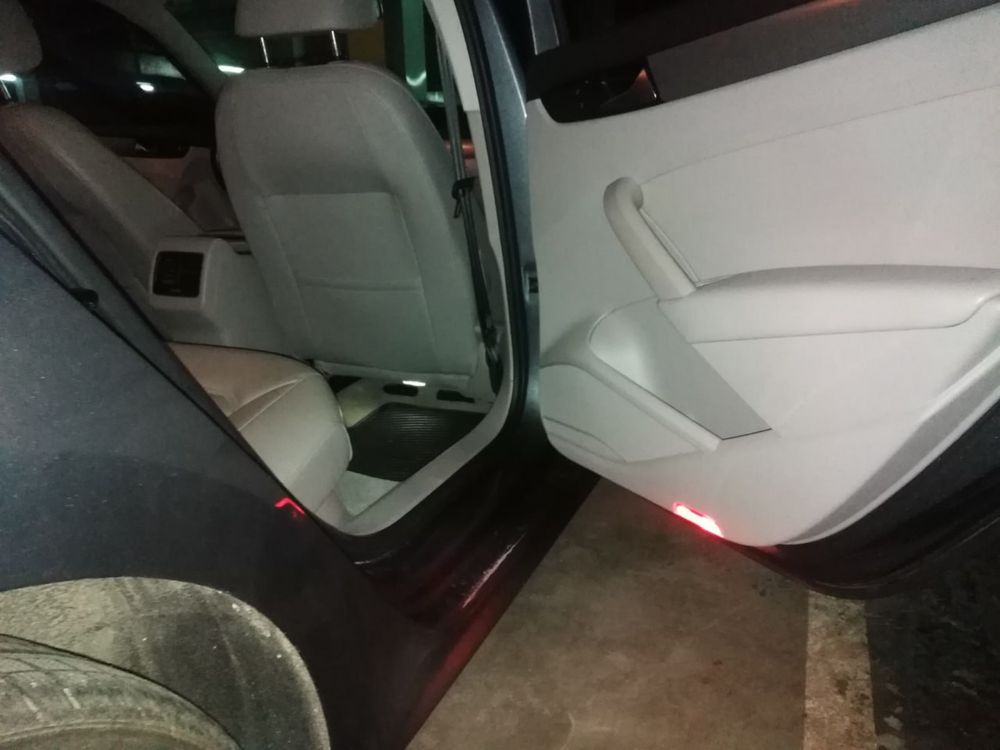 Комплект плафони підсвітки карт дверей VW Passat NMS USA