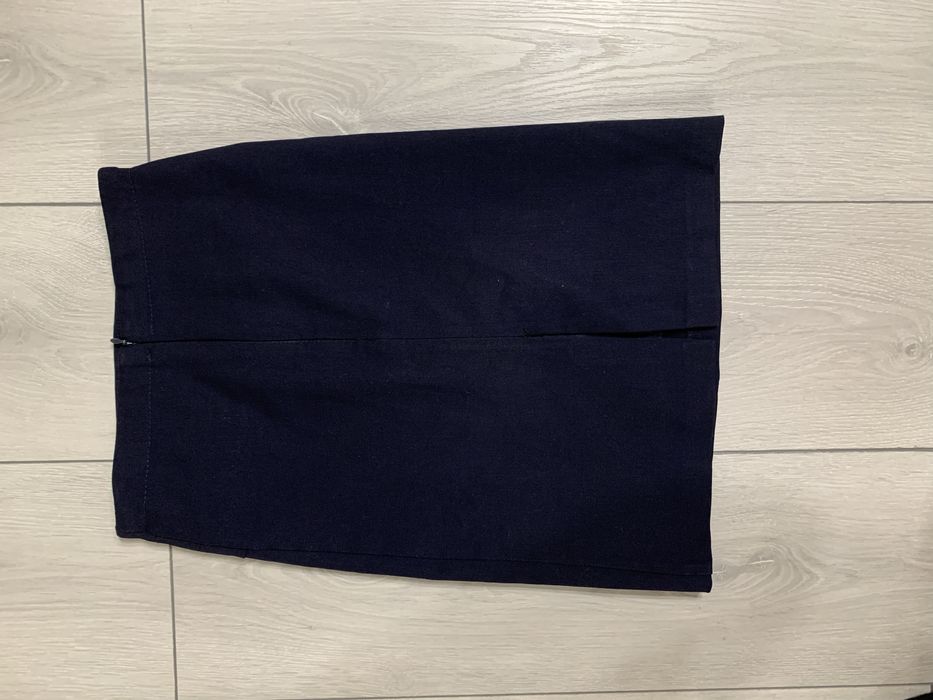 Школьна юбка карандаш 9-10 лет