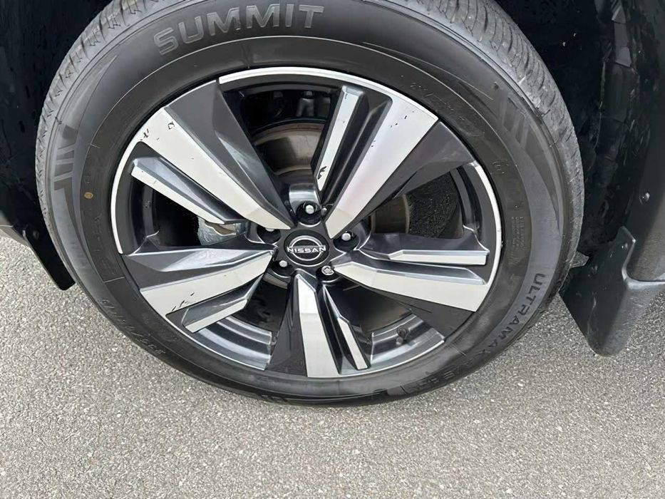 Nissan Rogue Platinum      2023