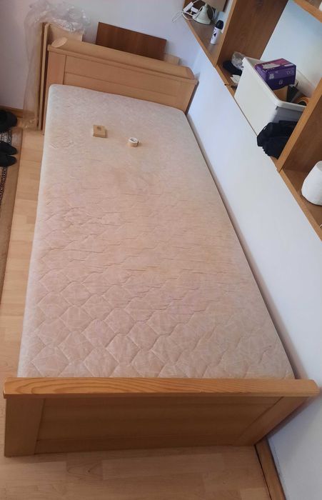 Oddam tapczan 90x200