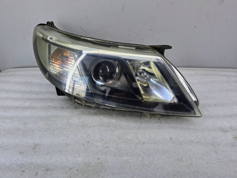 Lampa Reflektor Prawy SAAB 9-3 II Lift EU! Xenon