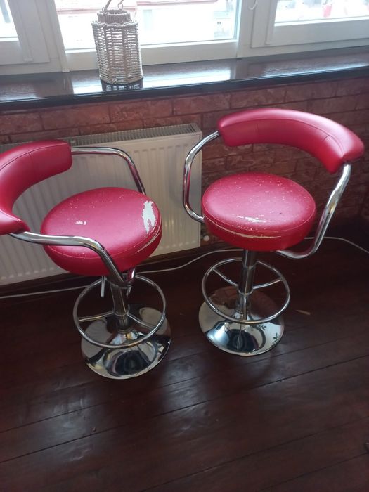 Продам два барні стільці