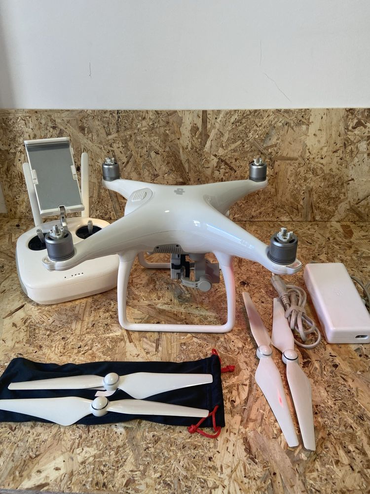 Drone DJI Phantom 4