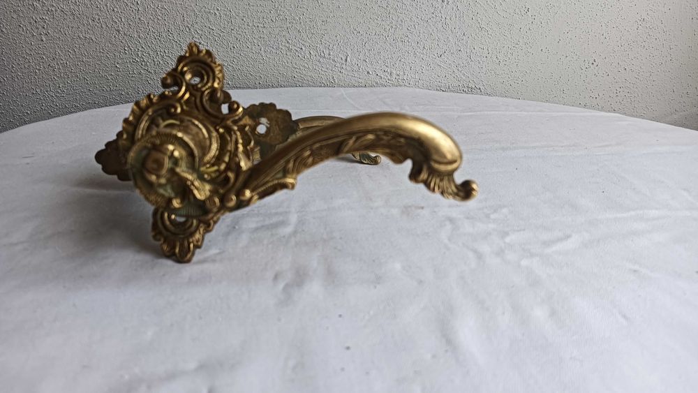 Stary komplet do drzwi - kłami + szyldy . Mosiądz