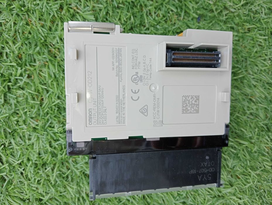 Módulo Omron CJ1W OD212