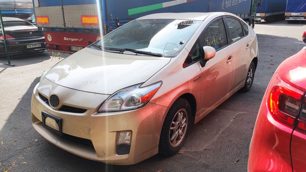 Разборка toyota prius 30/35/plug in/ 50 тойота приус 30/ 50 плагин