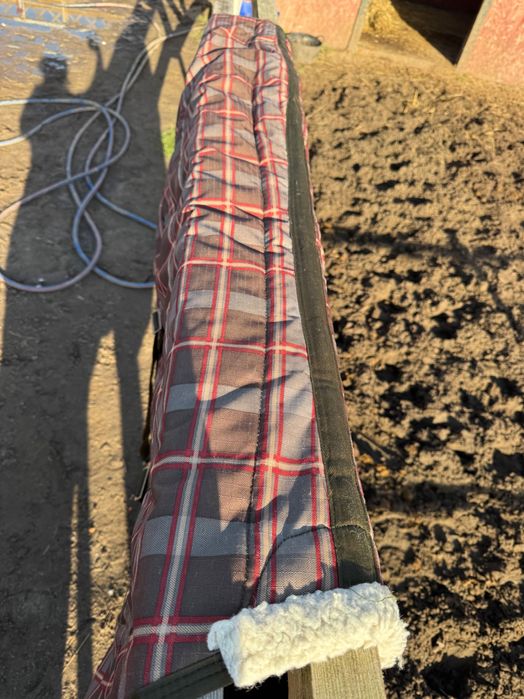 Derka Eskadron w kratę – rozmiar M (135 cm)