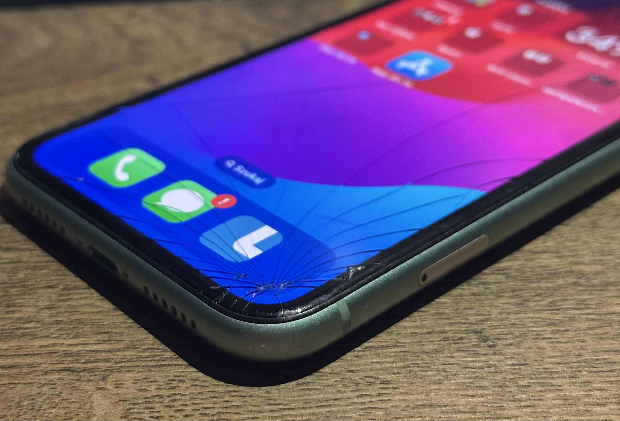 iPhone 11 Pudełko wszystko sprawne brak jakichkolwiek blokad