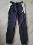 Spodnie dresowe Adidas