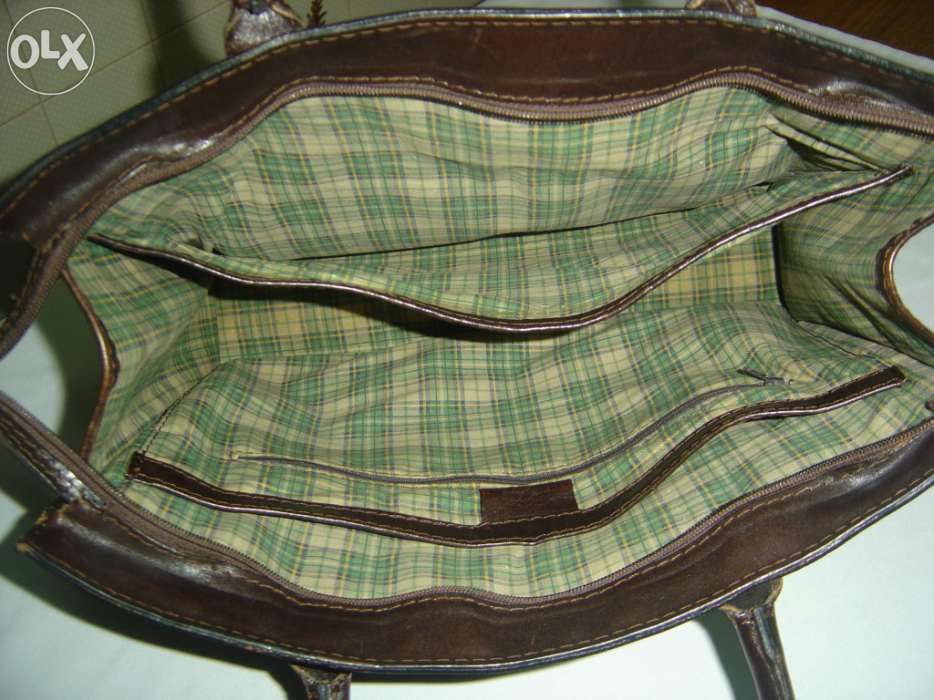 Carteira de senhora em pele