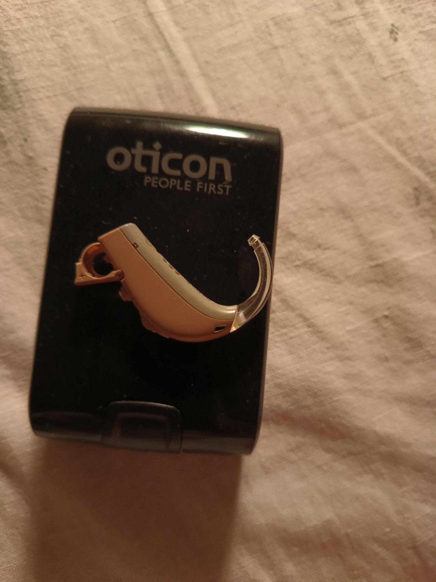 Aparat słuchowy Oticon