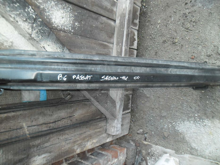 Belka zderzaka tył VW Passat b6
