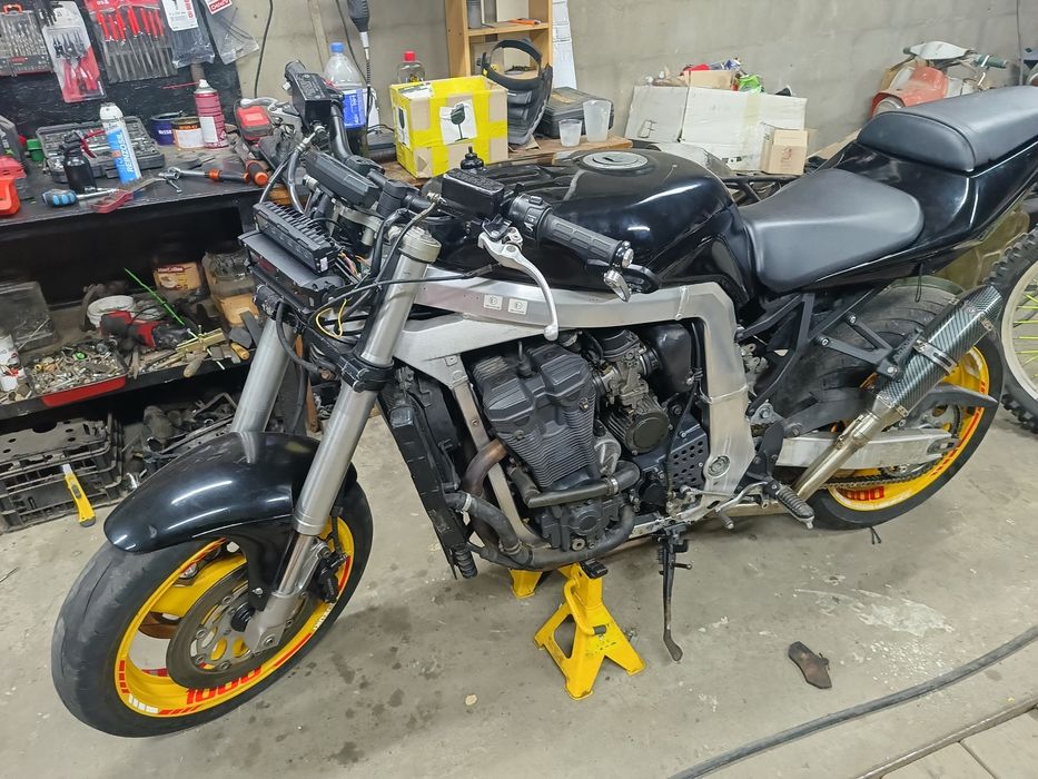 Мотоцикл Сузуки 1100