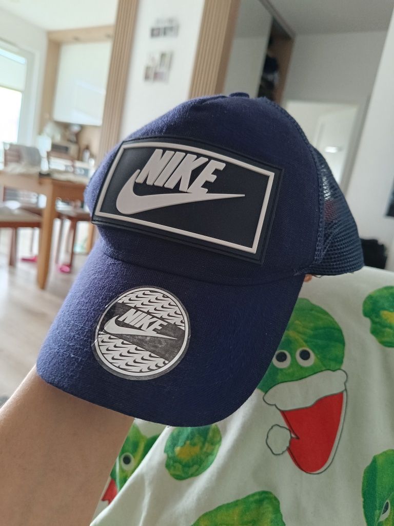 Czapka Nike stan bardzo dobry bez wad nowa