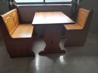 Mesa de cozinha rústica madeira + 2 bancos corridos com arrumação