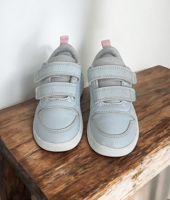 Оригінальні кросівки оригинальные кроссовки Adidas 23,5 розмір