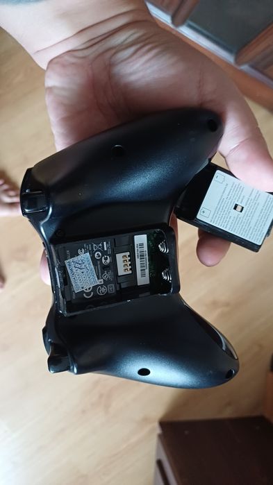 Продам Xbox 360 slim