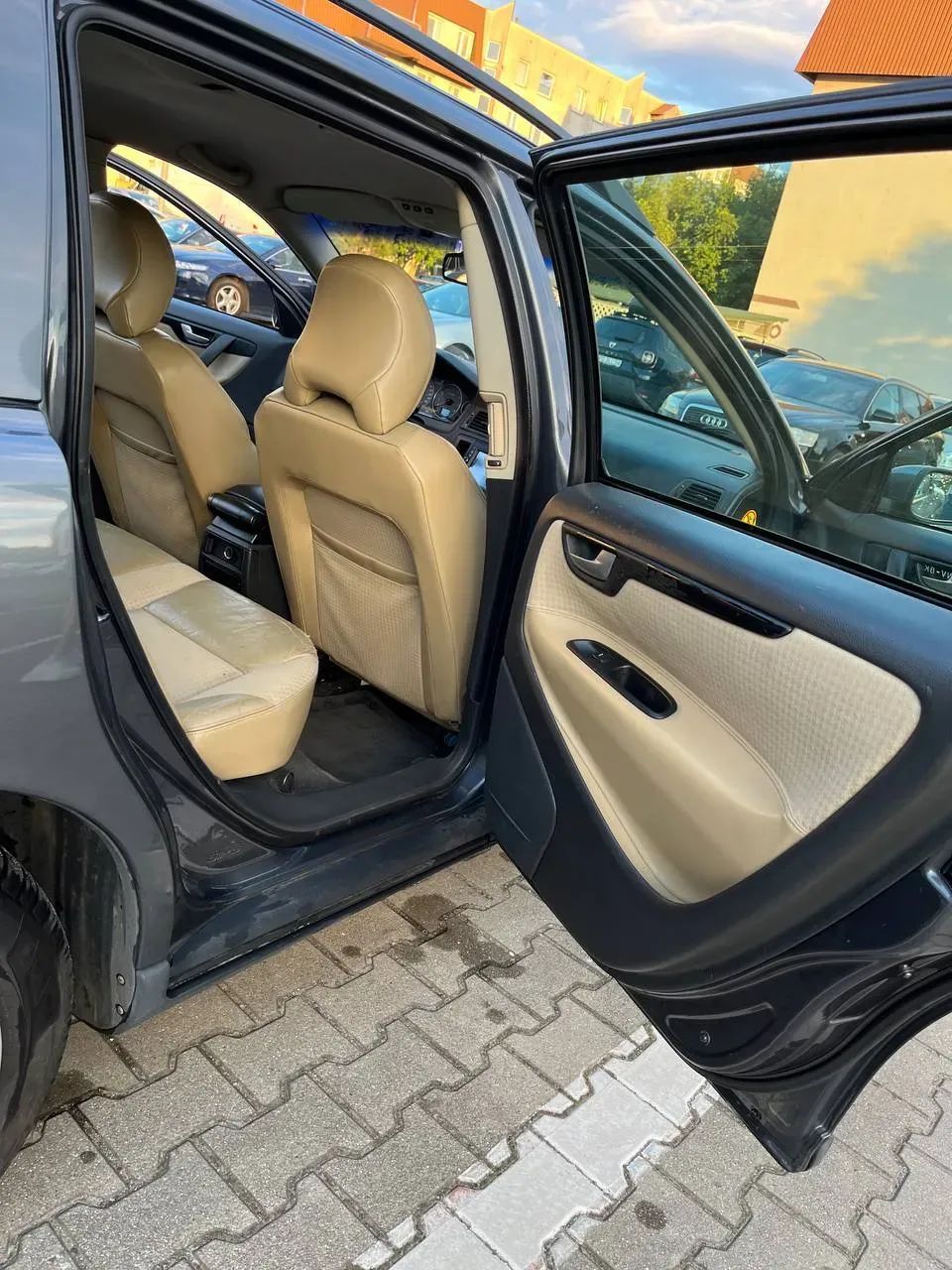Volvo V70 Volvo V70 | LPG | Automat