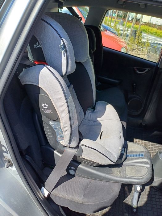 Pilnie Fotelik z isofix stage Joie