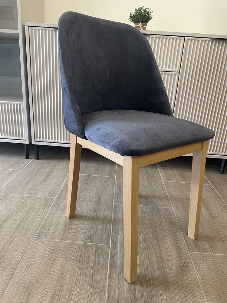Komplet do jadalni stół 80 x 80/110+ 4x krzesło